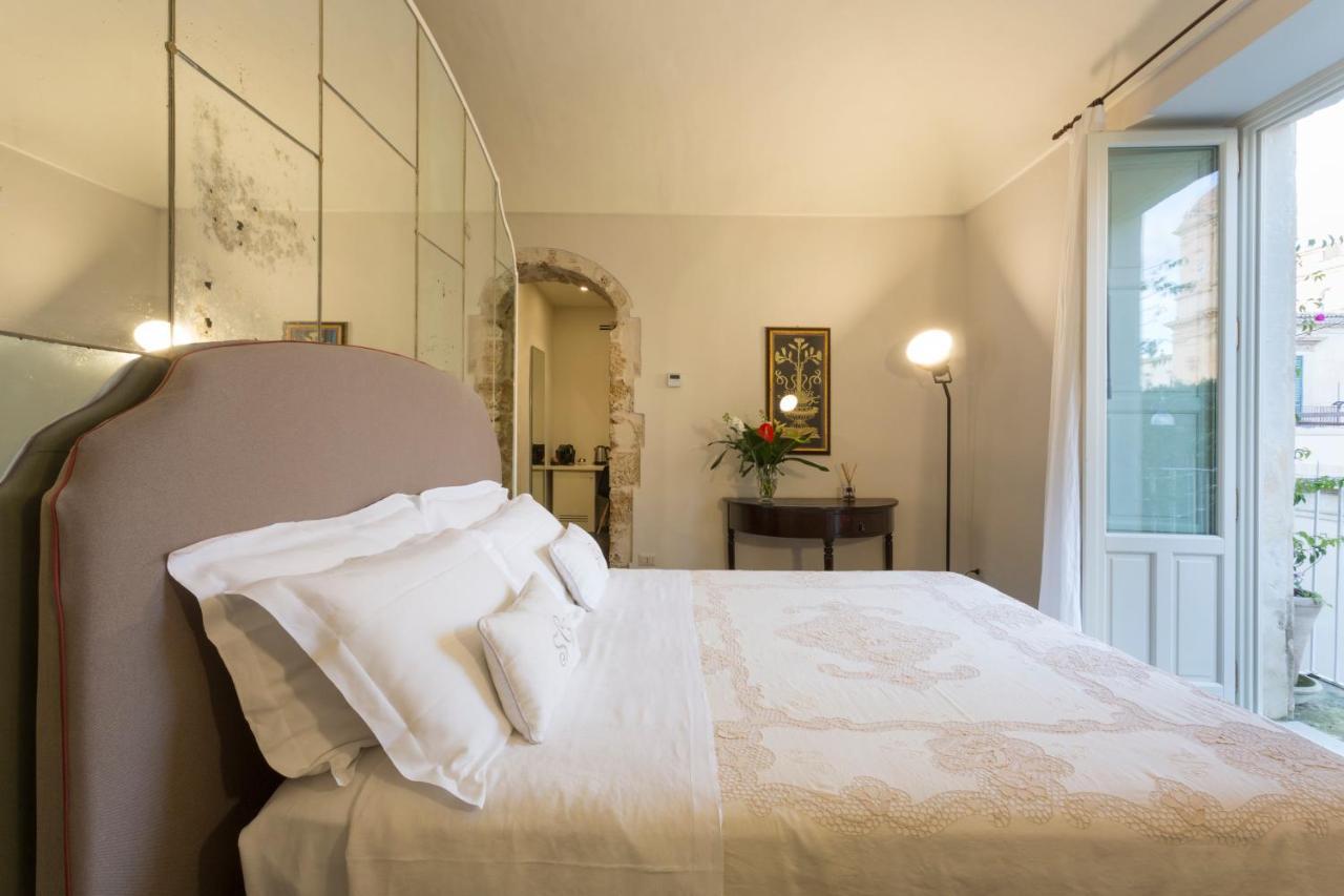 San Carlo Suites Noto Exterior photo