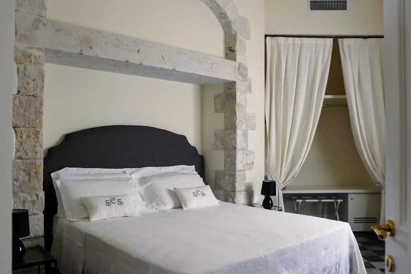 San Carlo Suites Noto Exterior photo