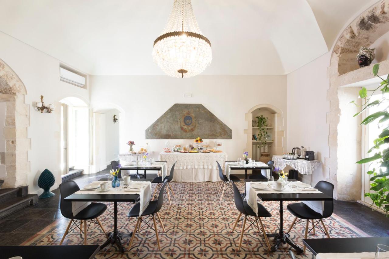San Carlo Suites Noto Exterior photo