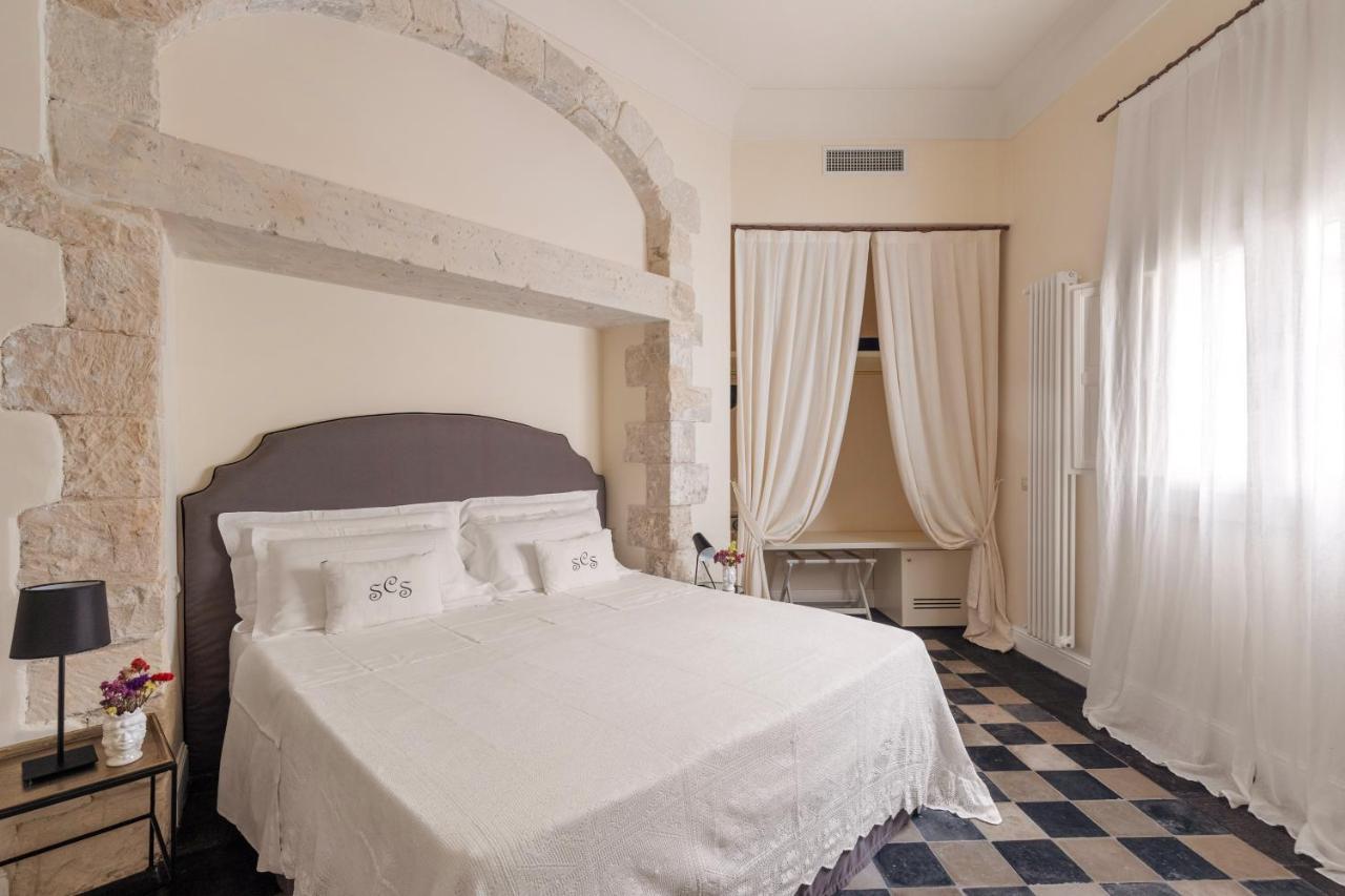 San Carlo Suites Noto Exterior photo