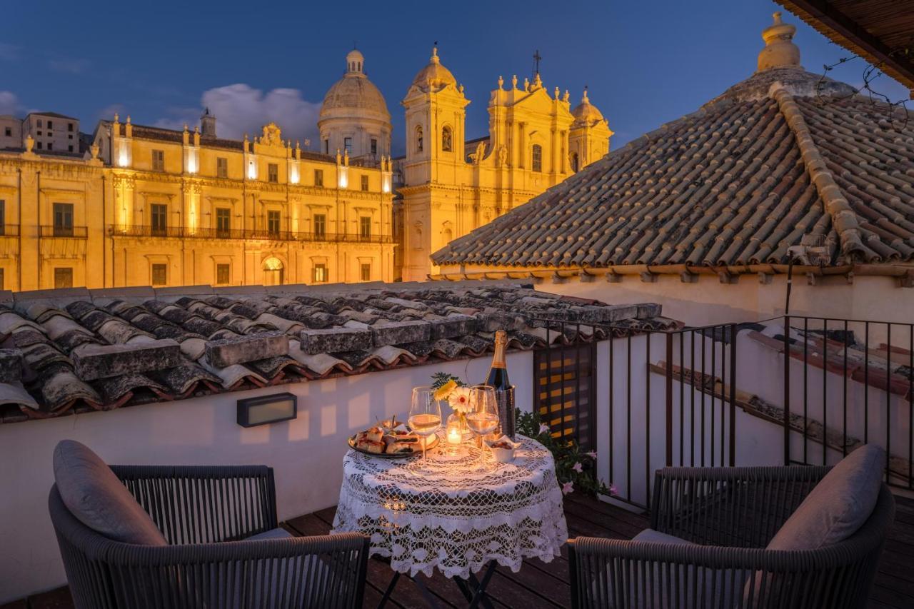 San Carlo Suites Noto Exterior photo