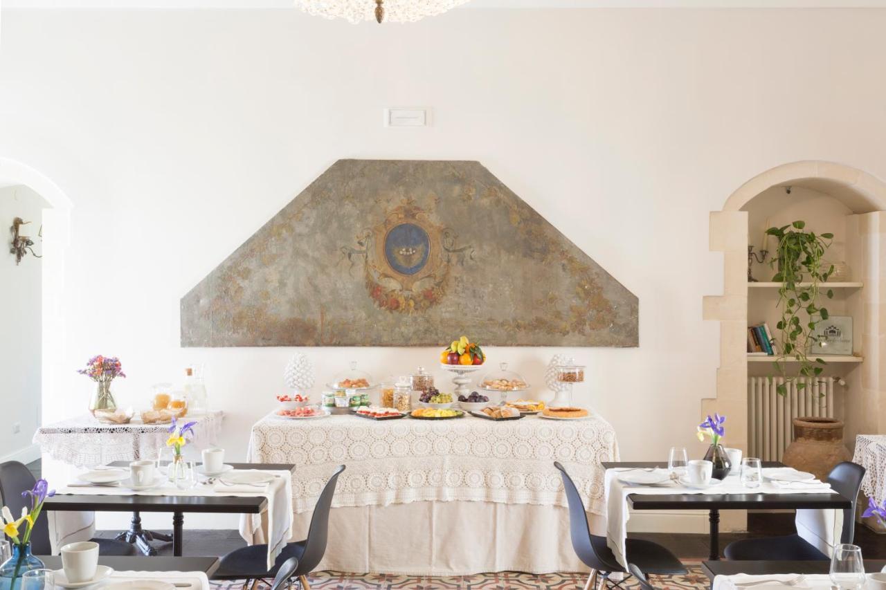 San Carlo Suites Noto Exterior photo