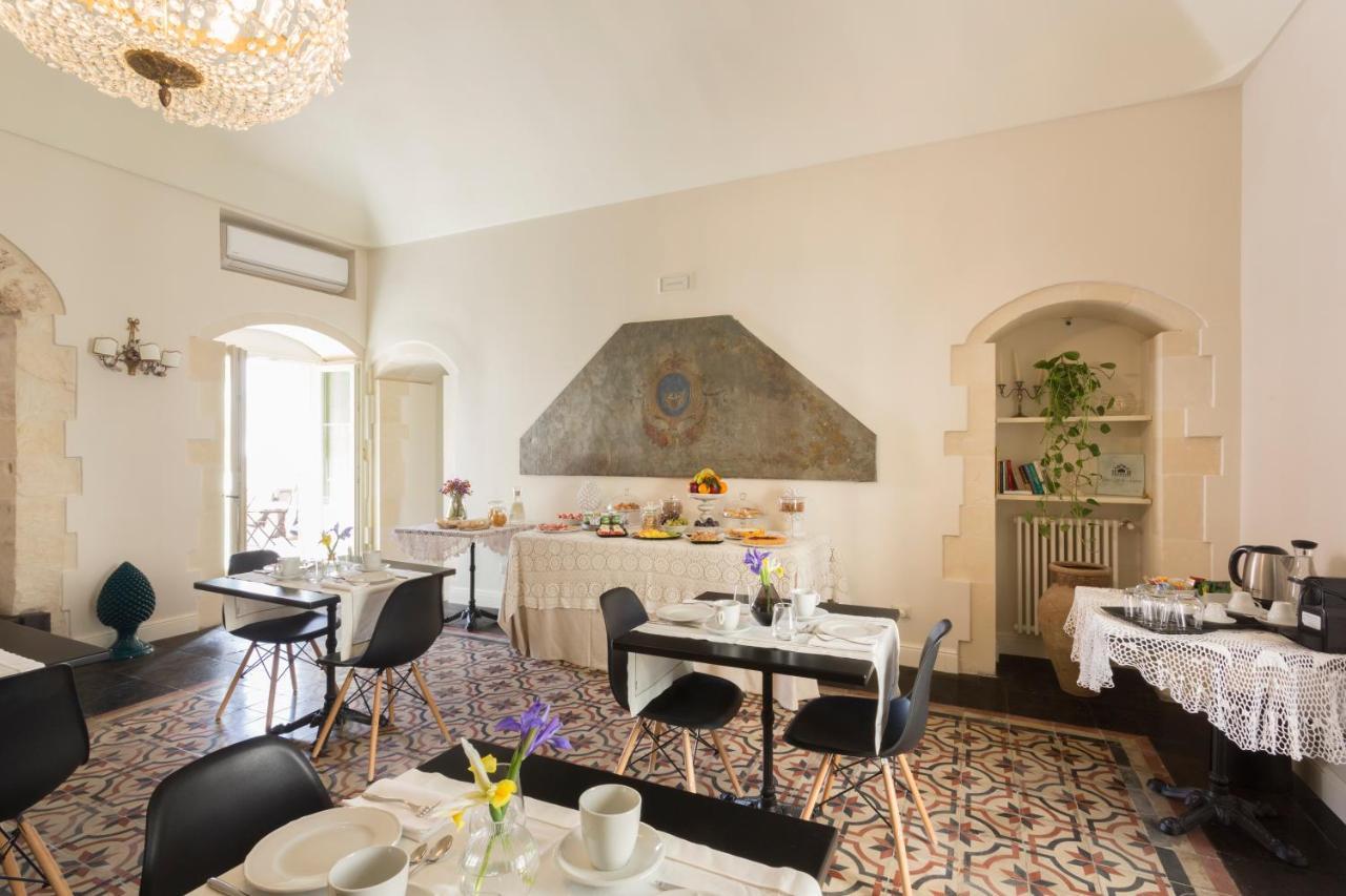 San Carlo Suites Noto Exterior photo